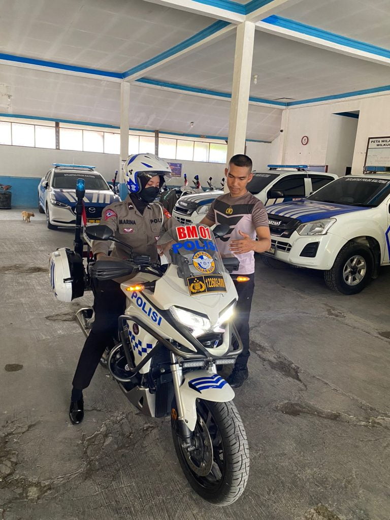 Tingkatkan Kemampuan Polwan Dalam Pengawalan & Pengoperasian Motor Gede