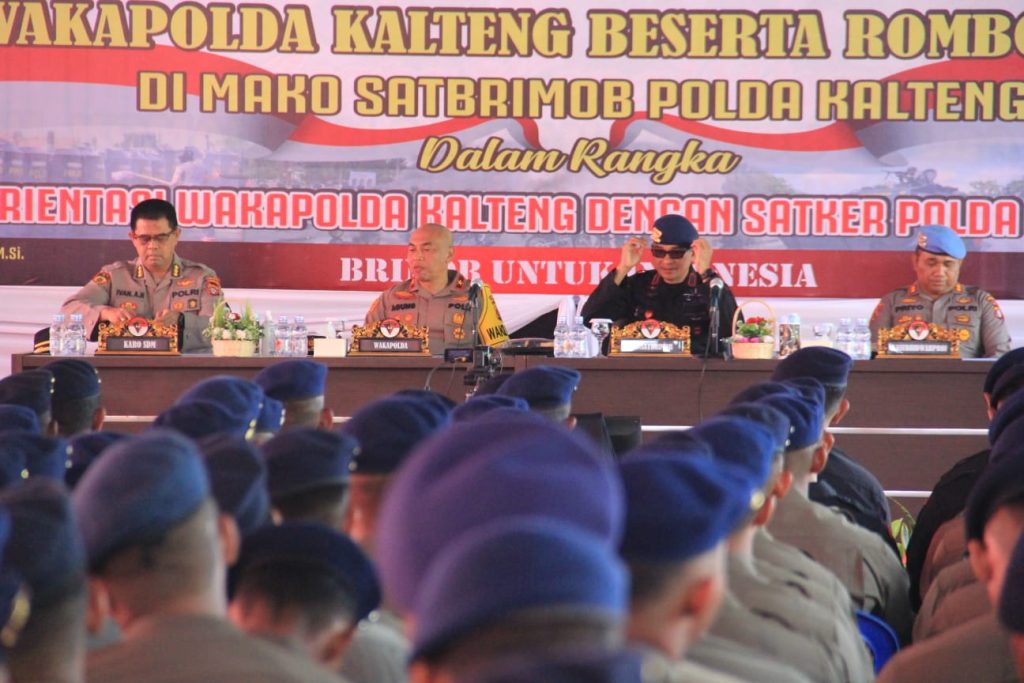 Beri Arahan Pasukan Brimob, Wakapolda Kalteng: Banggalah Jadi Brimob