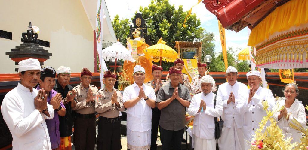 Melaspas Padmasari Pura “Wira Widya Dharma” SPN Polda Jabar