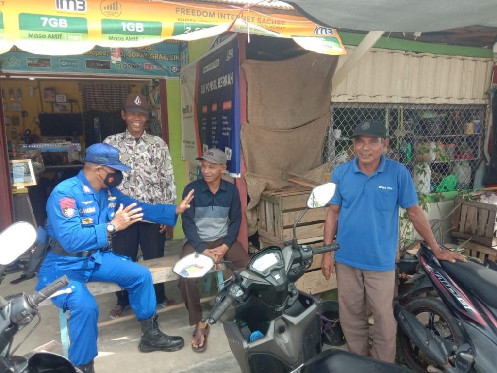 Personel Ditpolairud, Laksanakan Patroli Diagolis Kepada Warga Pesisir