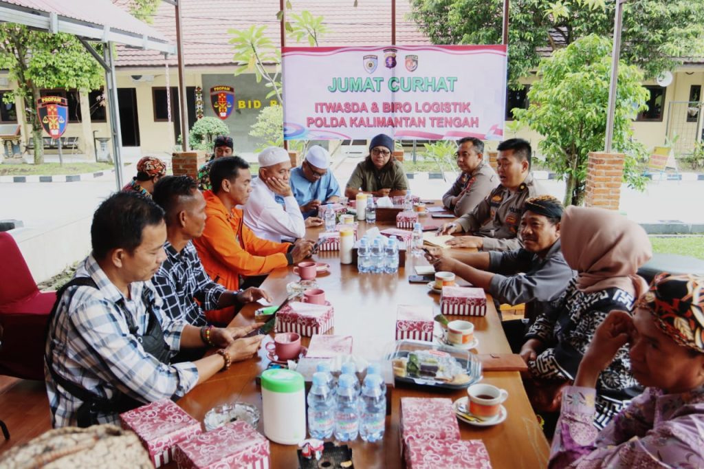 Jumat Curhat Bersama Masyarakat, Polda Kalteng Beri Layanan Pengaduan