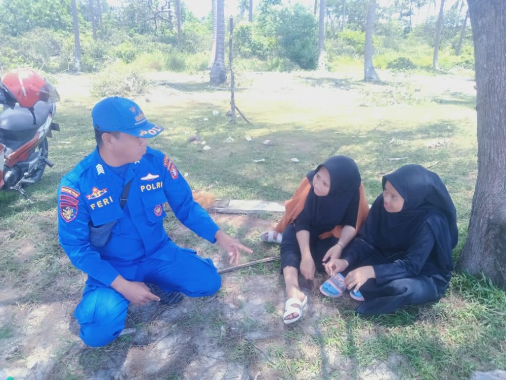 Personel Ditpolairud Laksanakan Pengamanan Di Pantai Bakau