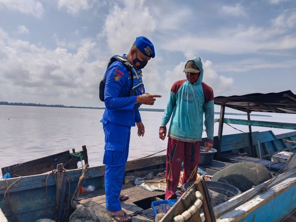 Ditpolairud Deteksi Dini Gangguan Kamtibmas Kepada Masyarakat Pesisir Bataran Sungai