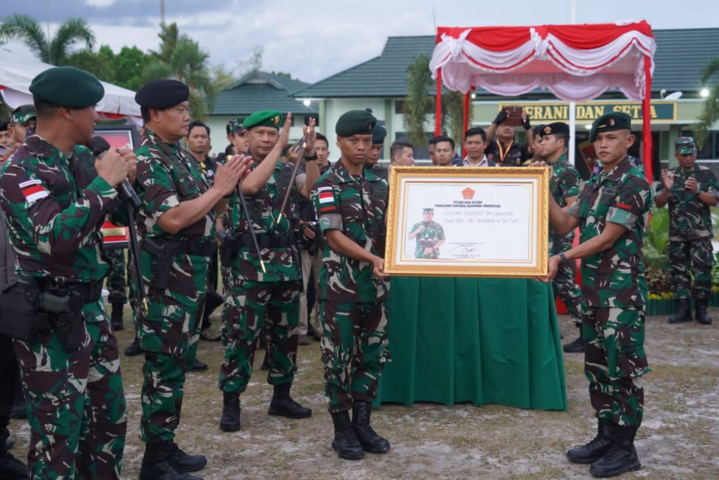 Panglima TNI Pimpin Upacara Pemberangkatan Satgas Ops PAM Wil Papua Yonif R 631/Atg Tahun 2023