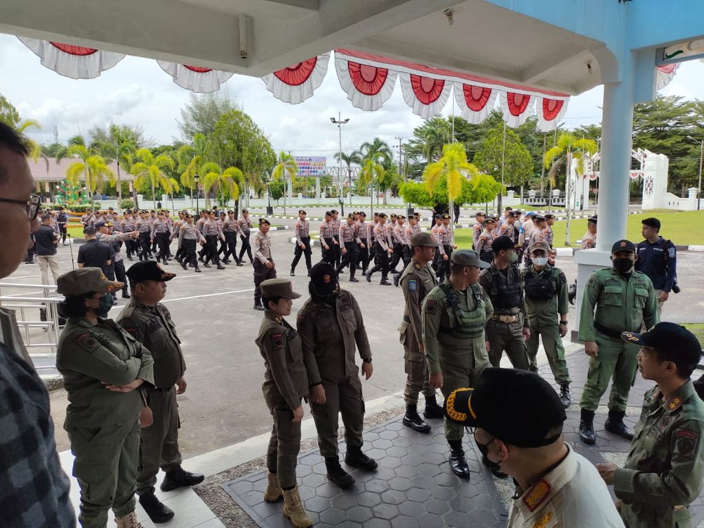 Amankan Aksi Damai Tolak UU Cipta Kerja di Palangka Raya Polisi Dilarang Bawa Sajam dan Senpi