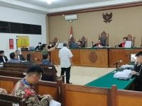 Sidang Kasus Korupsi Terdakwa Ben Brahim S Bahat dan Ary Egahni di Pengadilan Negeri Tipikor Palangka Raya