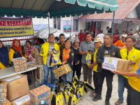 DPD Partai Golkar Kalteng Salurkan Bantuan Kepada Korban Kebakaran di Mendawai.