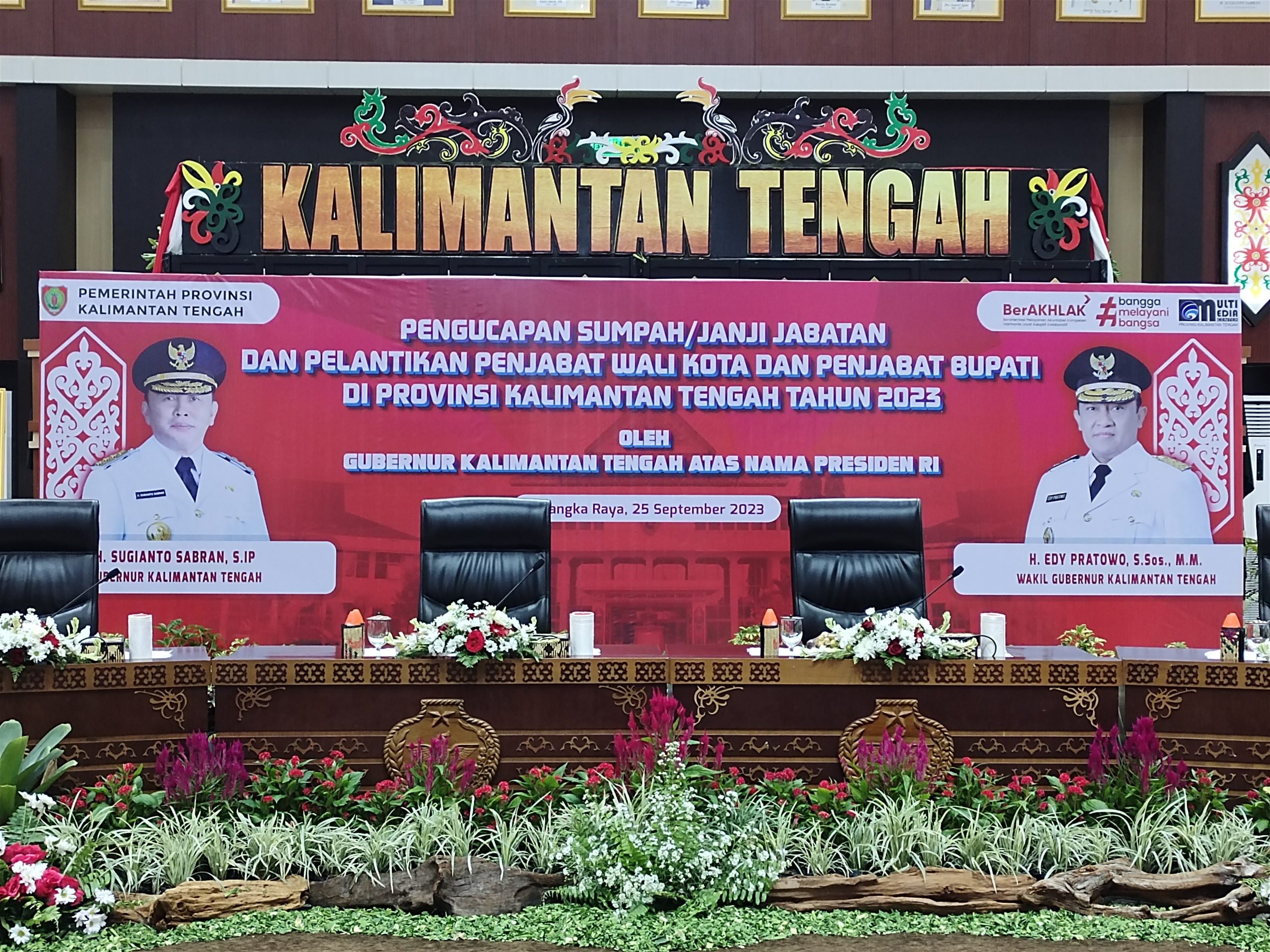 Breaking News! Hari Ini 10 PJ Bupati Walikota Kalteng di Lantik