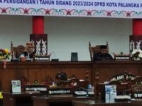 Rapat paripurna ke-15