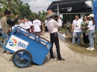 Gandeng Warga, BRI dan DLH Kapuas Jaga Sungai Dari Sampah