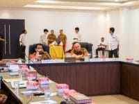 Pemkab Angkat Budaya Laluhan Peringati HUT Kapuas