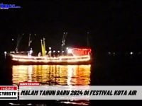 Malam Tahun Baru 2024 di Festival Kota Air Kapuas
