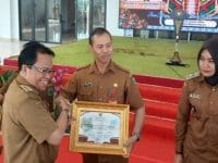 Dinas PUPR-PKP Kapuas Dapat Penghargaan dari Pemkab