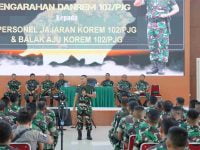 Berikan Pengarahan, Danrem 102/Pjg Tekankan Netralitas TNI Kepada Jajaran