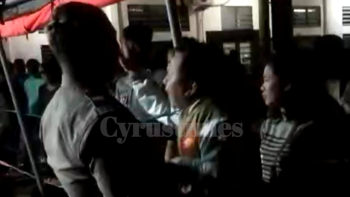 [Video] Caleg Gerindra Marah saat Pleno di Kecamatan Jekan Raya