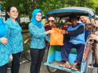 TP PKK Kapuas Berbagi Sembako di Bulan Suci Ramadhan