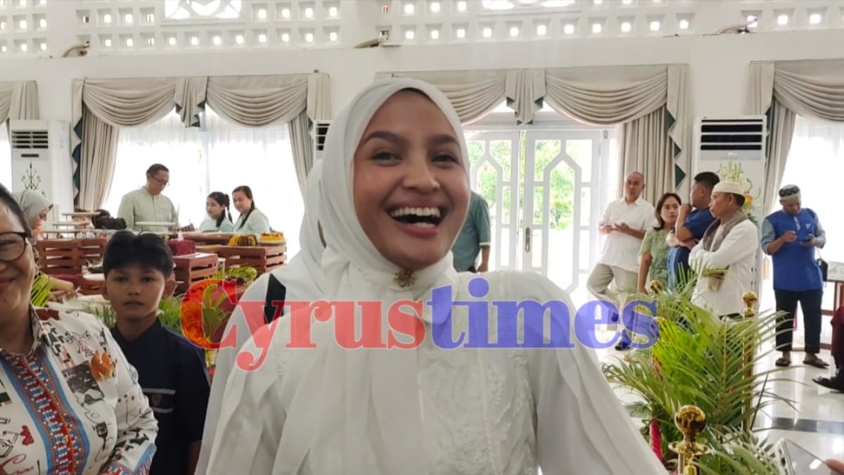 [Video] Respons Gugup Ivo saat Bahas Pilkada Palangka Raya