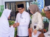 Momen Bahagia Lebaran Erlin Hardi Bersama Masyarakat Kapuas