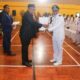Bupati Kabupaten Sukabumi H Marwan Hamami (Baju Hitam) saat lakukan pengukuhan perpanjangan jabatan 378 Kepala Desa setempat. Foto/istimewa