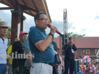 Masyarakat Padati Deklarasi Bapaslon Bupati Kapuas Erlin Hardi dan Alberkat Yadi