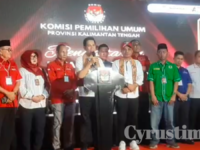 Nadalsyah - Supian Hadi jadi Paslon Gubernur dan Wagub Keempat Mendaftar di KPU Kalteng