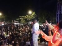 Lautan Manusia masih memadati Acara Deklarasi Bapaslon Erlin-Aberkat hingga selesai.