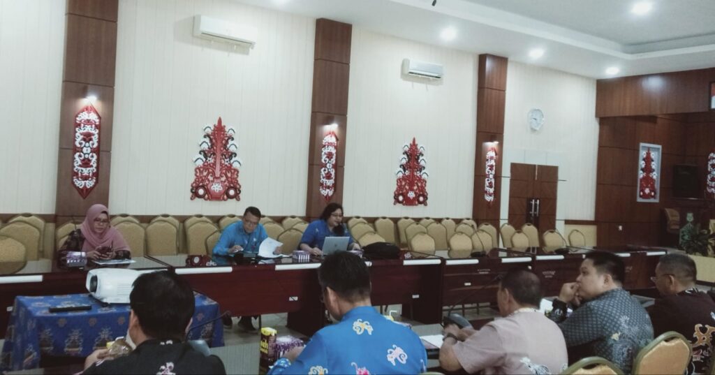 Bappelitbangda Kapuas Susun Rencana Induk Peta Jalan Riset dan Inovasi Tahun 2024.