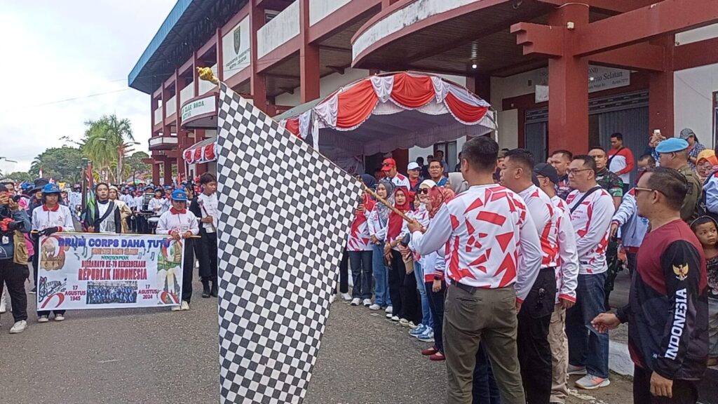 Pawai Pembangunan Memeriahkan HUT ke-79 RI dan HUT ke-65 Barito Selatan
