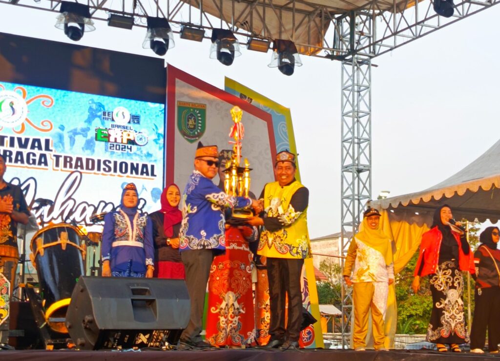 Festival Dahani Dahanai: Menjadi Aset Budaya dan Ekonomi Barito Selatan