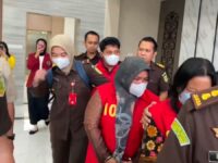 Uang Hasil Korupsi Diduga untuk Judi Online, Tiga Pegawai Bawaslu Seruyan Resmi Ditahan