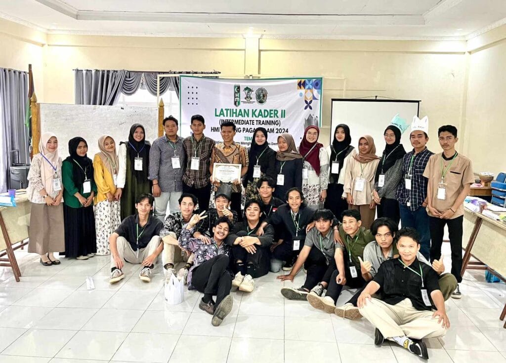 Oktaria Saputra Bedah Strategi Ideopolstratak Dalam Latihan Kader Nasional di HMI Cabang Pagar Alam