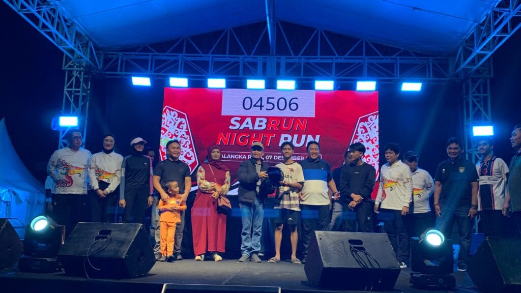 Ribuan Peserta Meriahkan Sabrun Night Run 5K 2024 di Palangka Raya