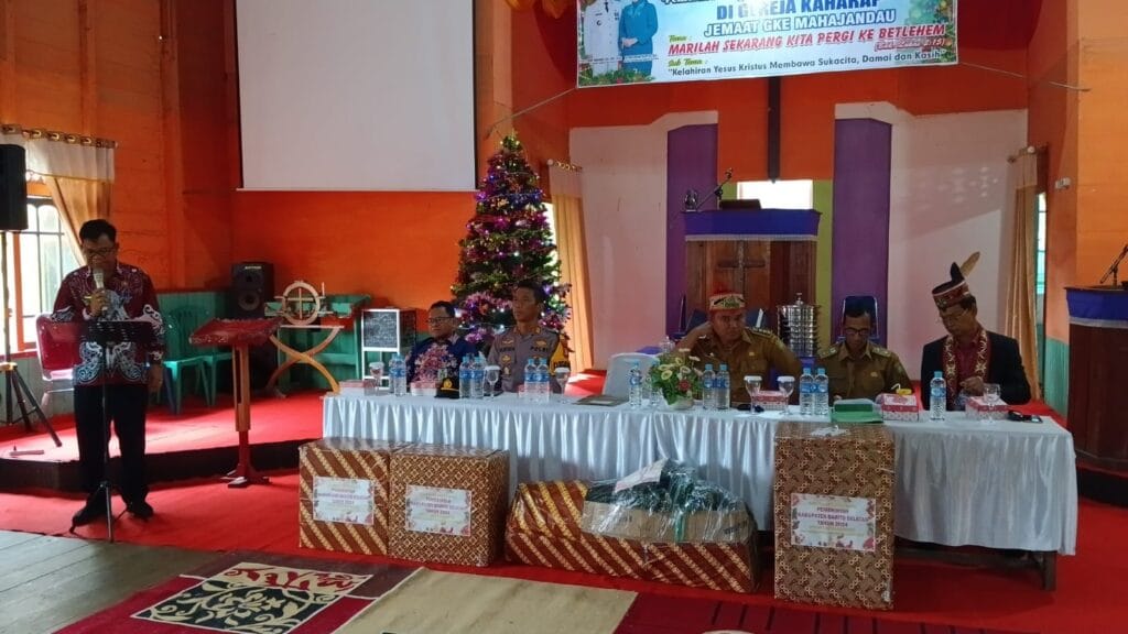 Pemkab Barito Selatan Gelar Safari Natal di Gereja GKE Kaharap Mahajandau