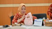 Gelar Workshop Pembuatan Chunky Bag, DWP Disdik Kalteng Ingin Kembangkan Kreativitas Anggota
