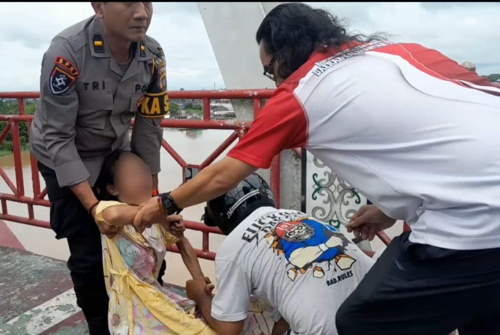 Diduga Depresi, Perempuan di Palangka Raya Nyaris Terjun dari Jembatan Kahayan