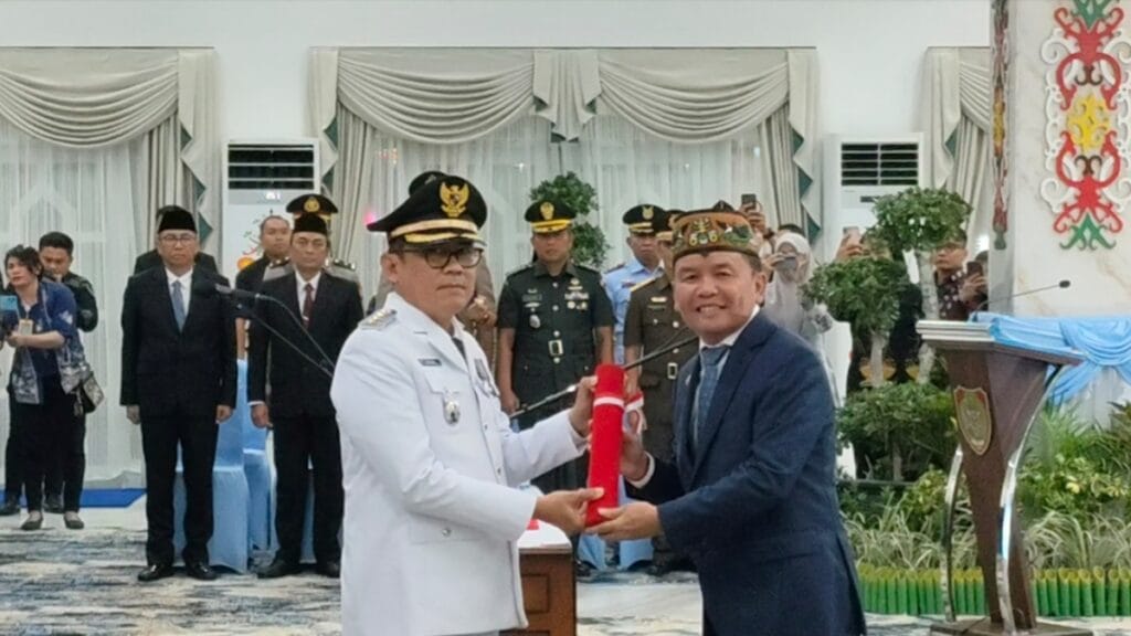 [Video] Pelantikan Pj Bupati Barito Utara, Komentar Gubernur Serta Indra Usai Dilantik dan Harapan Muhlis