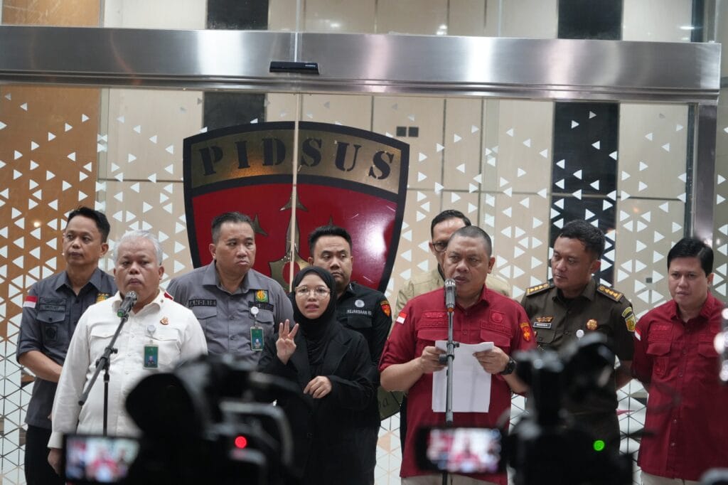 Mantan Dirut Bank DKI dan Pejabat Bank BJB Diduga Langgar Prosedur dalam Kredit Sritex