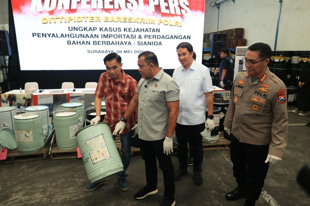 Bareskrim Bongkar Perdagangan Gelap Sianida di Surabaya dan Pasuruan, Omzet Capai Rp 59 Miliar
