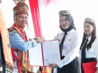 Gubernur Agustiar Serahkan SK CPNS dan PPPK Bertepatan Hari Jadi ke-68 Kalteng