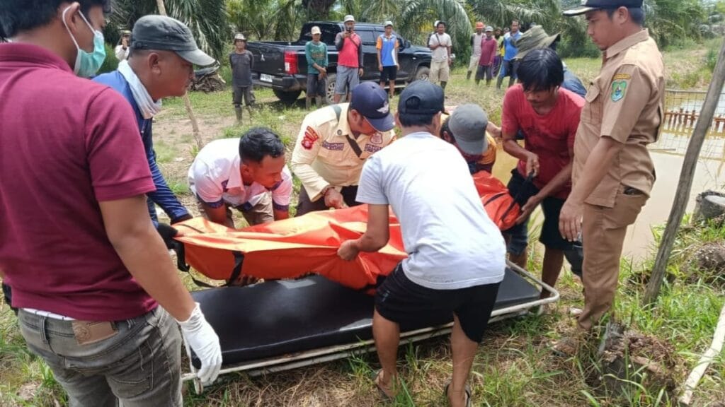 Karyawan Perkebunan Sawit Ditemukan Tewas Tenggelam di Kolam Air