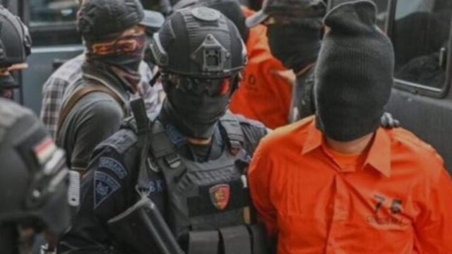 Seorang Pelajar Diamankan Densus 88 Anti Teror Polda Sulawesi Selatan Terkait Dugaan Jaringan Terorisme