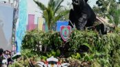 Disdik Kalteng Usung Beruang Madu di Karnaval FBIM 2025
