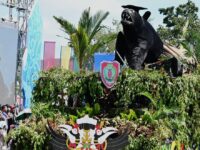 Disdik Kalteng Usung Beruang Madu di Karnaval FBIM 2025