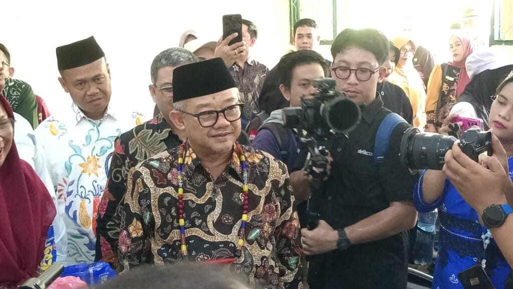 Mendikdasmen Puji Program Digitalisasi Pendidikan Kalteng yang Mendahului Pusat