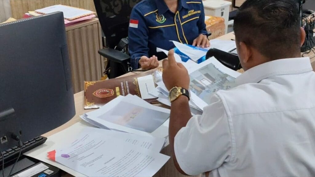 Jejak Korupsi Dana Desa, Dari Sapi Kurus hingga Bibit Sawit Mati