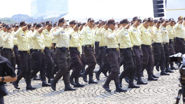 Satpam Hingga Poktan Baris Bareng Polri di Hari Bhayangkara ke-79