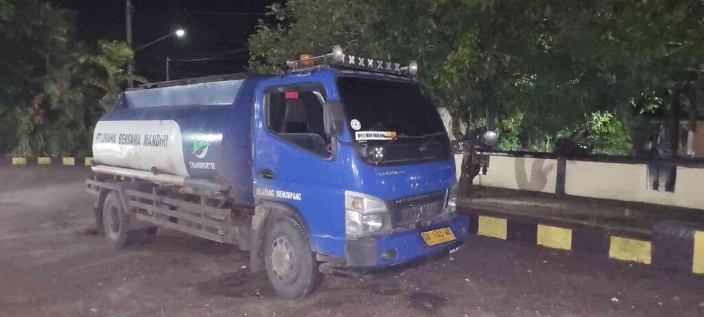 Dua Truk BBM Ilegal Diamankan di Perbatasan Barito Timur-Kapuas