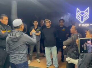 Kesal Surat Permohonan Tak Direspon Bupati Kobar, Warga Geruduk Langsung ke Lokasi Diskotik Ilegal