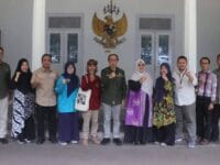 SEKDA BERSAMA YAYASAN SUKU RAGA BAHAS PENGUATAN LITERASI DAN PENDIDIKAN KARAKTER