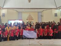 Dosen UPR Latih Siswa SMKN 2 Jurusan Akuntansi Gunakan Python